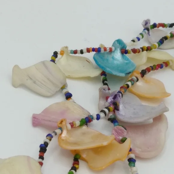 Pastel Dyed Seashell Fish Colorful Multi Strand Seed Bead Necklace 27" Vintage - Picture 7 of 14